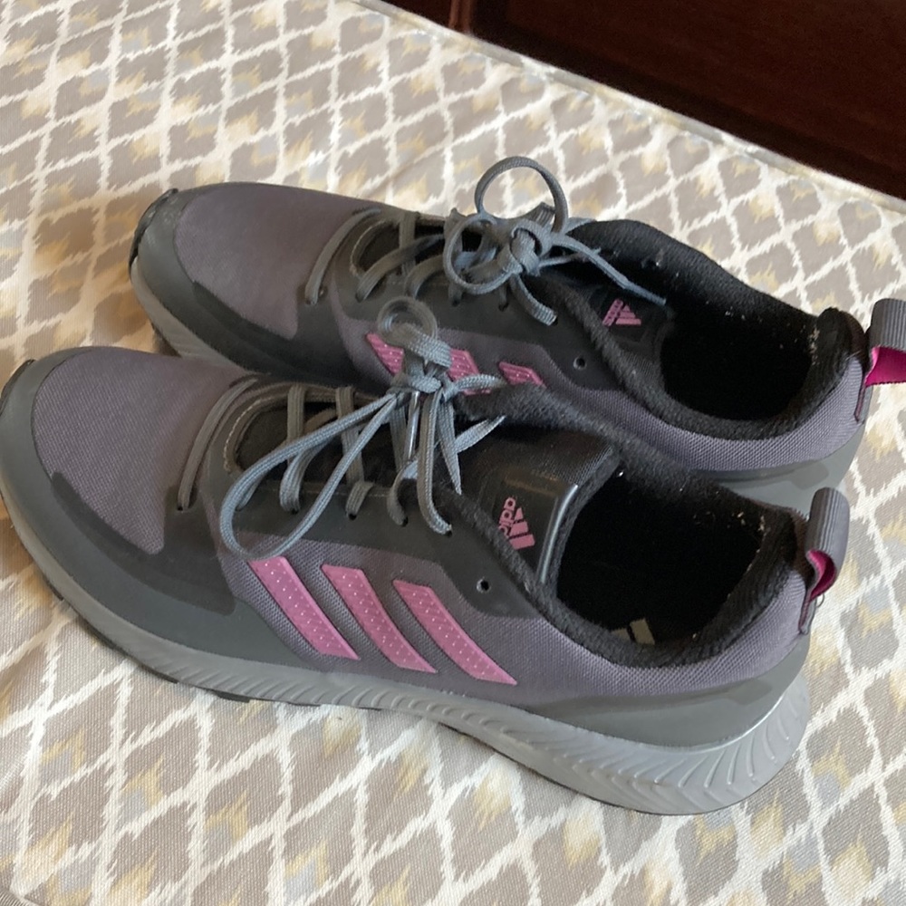 Womens sneakers